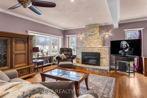 Photo 7 at 46 Isle Vista Drive, Virginia, Georgina