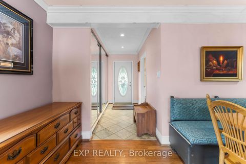 Photo 15 at 46 Isle Vista Drive, Virginia, Georgina