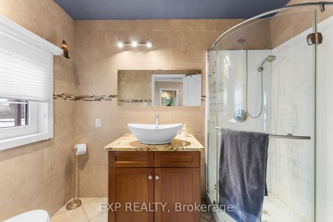 Photo 17 at 46 Isle Vista Drive, Virginia, Georgina