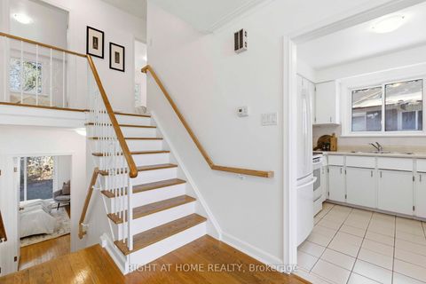 Photo 8 at 106 Fortrose Crescent, Donalda, Toronto