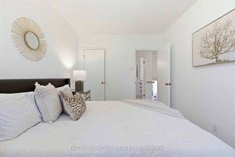 Photo 12 at 106 Fortrose Crescent, Donalda, Toronto