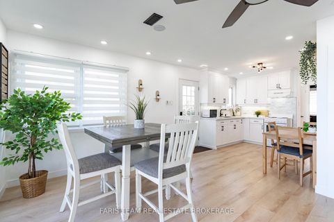 Photo 13 at 2305 Crystal Beach Road, Alcona, Innisfil
