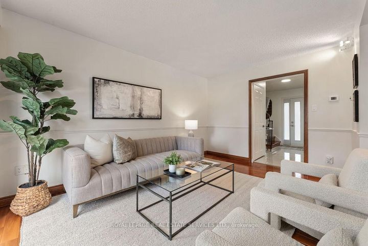 Photo 3 at 161 Riverview Street, BR Bronte, Oakville