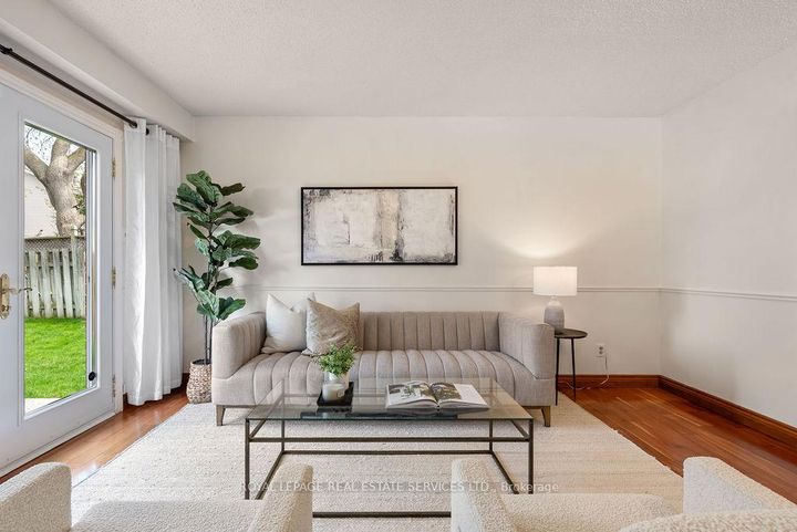 Photo 4 at 161 Riverview Street, BR Bronte, Oakville