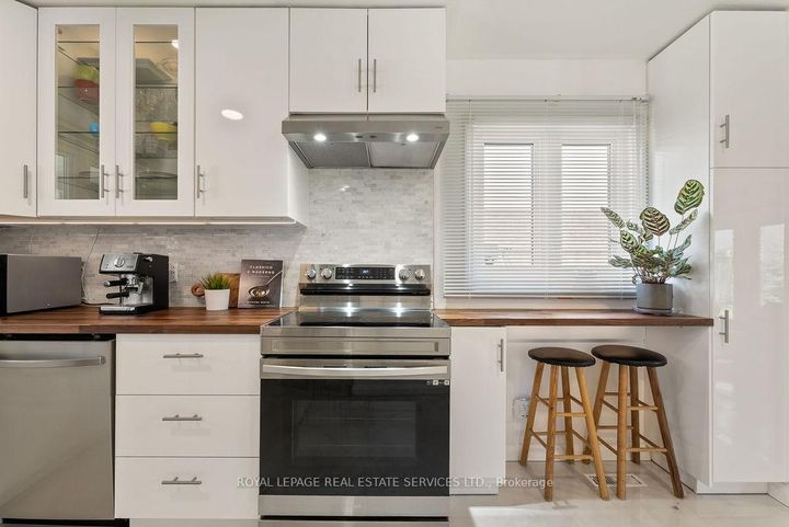 Photo 9 at 161 Riverview Street, BR Bronte, Oakville