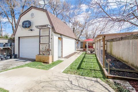 Photo 24 at 5 Acorn Avenue, City Centre West, Toronto