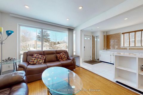 Photo 4 at 210 Linden Avenue, Kennedy Park, Toronto