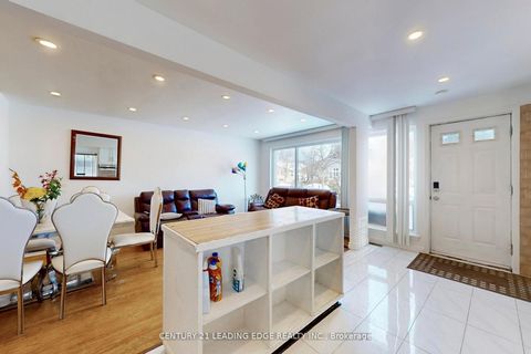 Photo 10 at 210 Linden Avenue, Kennedy Park, Toronto