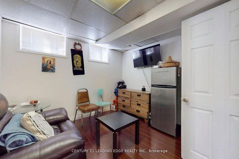 Photo 25 at 210 Linden Avenue, Kennedy Park, Toronto