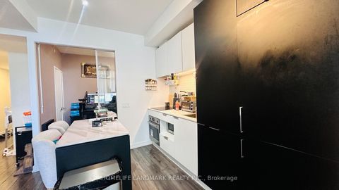 Photo 10 at 601 - 33 Helendale Avenue, Eglinton, Toronto