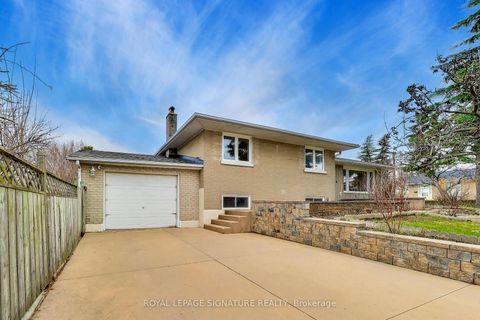 Photo 1 at 1 Charlemont Crescent, Sullivan, Toronto