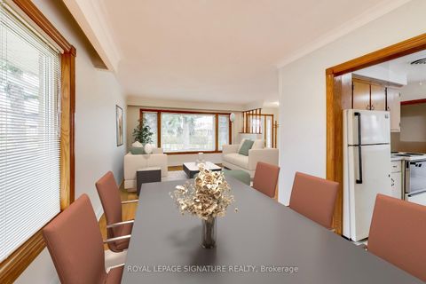 Photo 10 at 1 Charlemont Crescent, Sullivan, Toronto