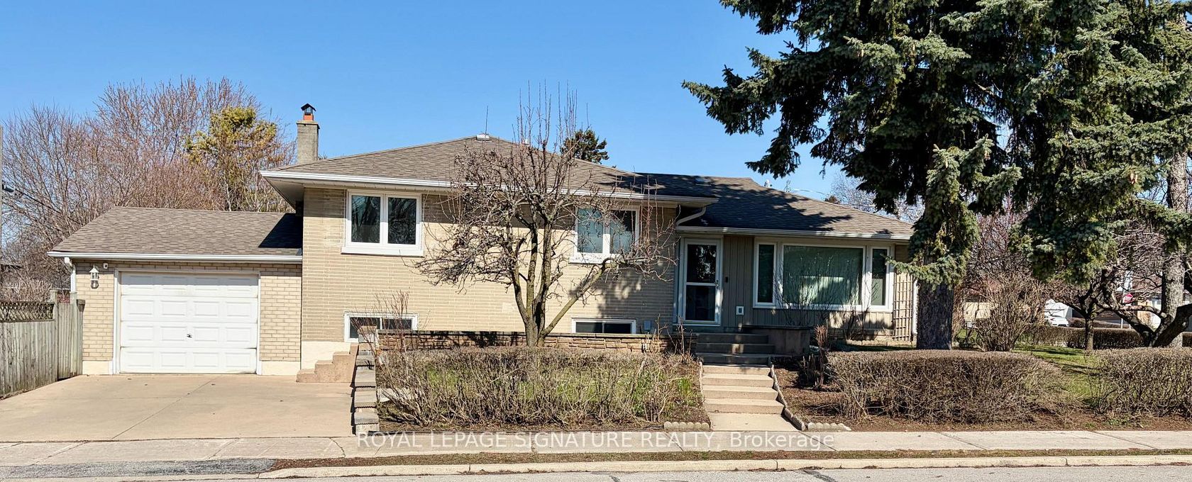 1 Charlemont Crescent, Sullivan, Toronto photo number 2