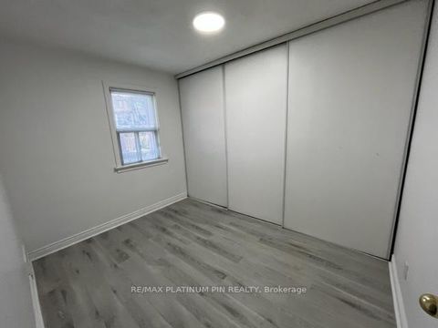 Photo 6 at 194 Florence Avenue, Westgate, Toronto