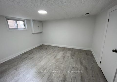 Photo 11 at 194 Florence Avenue, Westgate, Toronto
