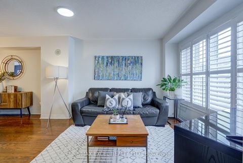 Photo 5 at 37 - 18 Clark Avenue W, Yorkhill, Vaughan