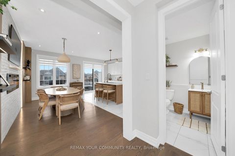 Photo 9 at 313 Kleinburg Summit Way, Kleinburg, Vaughan