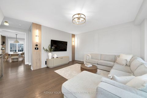 Photo 13 at 313 Kleinburg Summit Way, Kleinburg, Vaughan