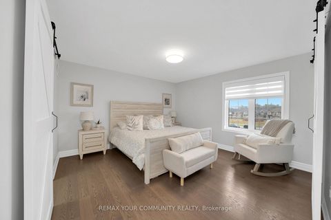 Photo 16 at 313 Kleinburg Summit Way, Kleinburg, Vaughan