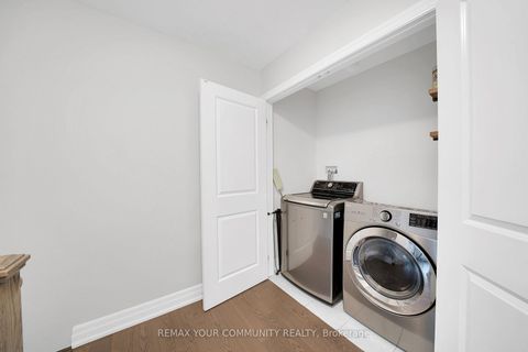 Photo 20 at 313 Kleinburg Summit Way, Kleinburg, Vaughan