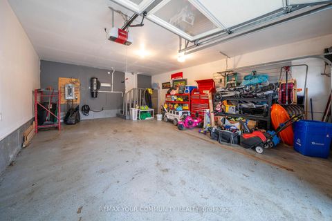 Photo 30 at 313 Kleinburg Summit Way, Kleinburg, Vaughan