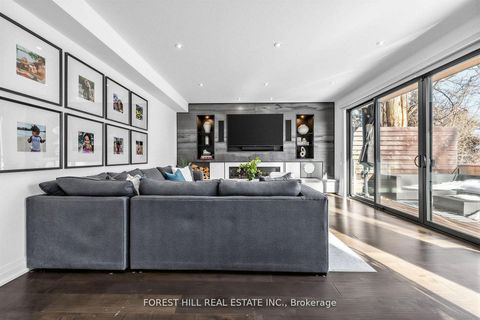 Photo 13 at 41 Invermay Avenue, Clanton Park, Toronto