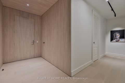 Photo 13 at 403 - 1 Roxborough Street W, Annex, Toronto