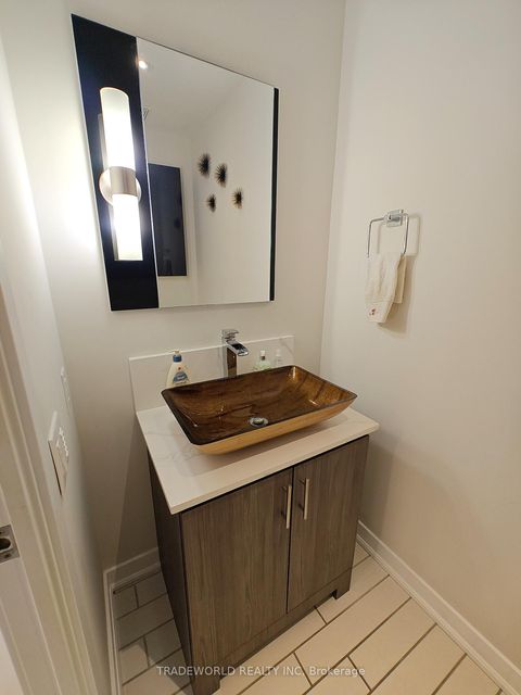 Photo 6 at Th10 - 19 Singer Court, Bayview Village, Toronto