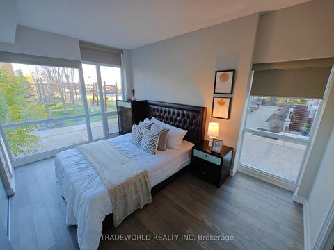 Photo 12 at Th10 - 19 Singer Court, Bayview Village, Toronto