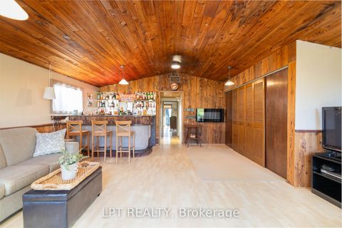 Photo 10 at 122 Blue Heron Drive, Pefferlaw, Georgina