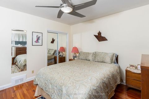 Photo 20 at 208 Martin Street, King City, King