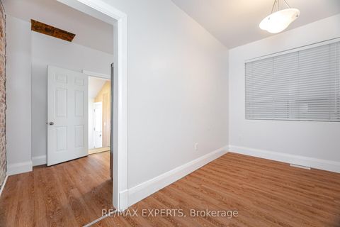 Photo 4 at 289 Old Weston Road, Pellam Park, Toronto