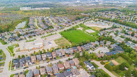 Photo 3 at 20 Bell Street, Ardagh, Barrie