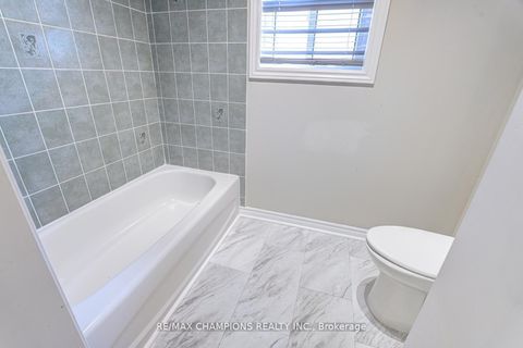 Photo 12 at 20 Bell Street, Ardagh, Barrie