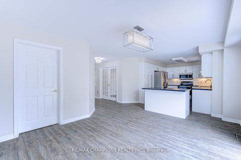 Photo 16 at 20 Bell Street, Ardagh, Barrie