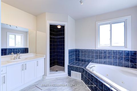 Photo 20 at 20 Bell Street, Ardagh, Barrie