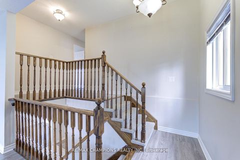 Photo 34 at 20 Bell Street, Ardagh, Barrie