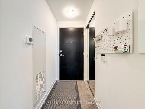 Photo 2 at 1609E - 8868 Yonge Street, South Richvale, Richmond Hill