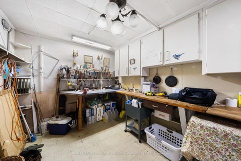 Photo 27 at 30 Rambert Crescent, Swansea, Toronto