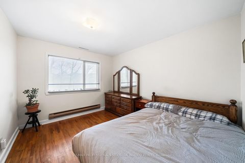 Photo 32 at 30 Rambert Crescent, Swansea, Toronto