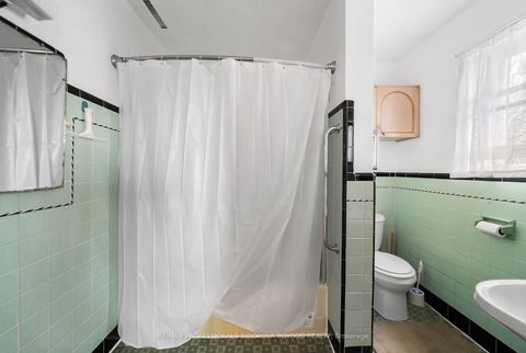 Photo 35 at 30 Rambert Crescent, Swansea, Toronto