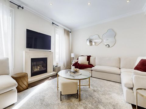 Photo 7 at 74 Foresta Drive, Vellore Village, Vaughan