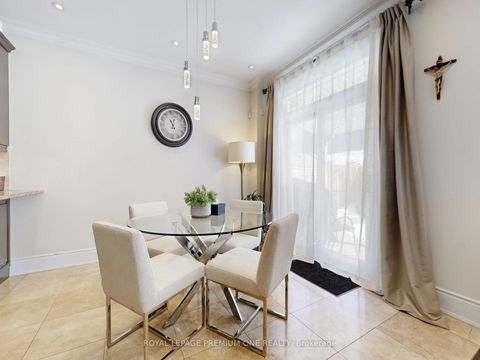 Photo 16 at 74 Foresta Drive, Vellore Village, Vaughan