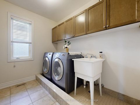 Photo 31 at 74 Foresta Drive, Vellore Village, Vaughan