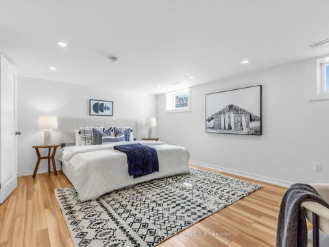 Photo 18 at 27 Amherst Avenue, Oakwood Village, Toronto