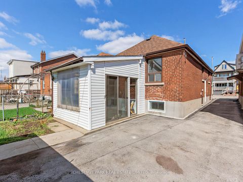 Photo 23 at 27 Amherst Avenue, Oakwood Village, Toronto