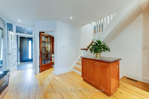Photo 4 at 813 Carlaw Avenue, Danforth, Toronto