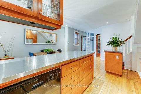 Photo 7 at 813 Carlaw Avenue, Danforth, Toronto