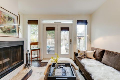 Photo 12 at 813 Carlaw Avenue, Danforth, Toronto