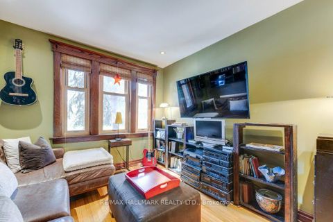 Photo 14 at 813 Carlaw Avenue, Danforth, Toronto